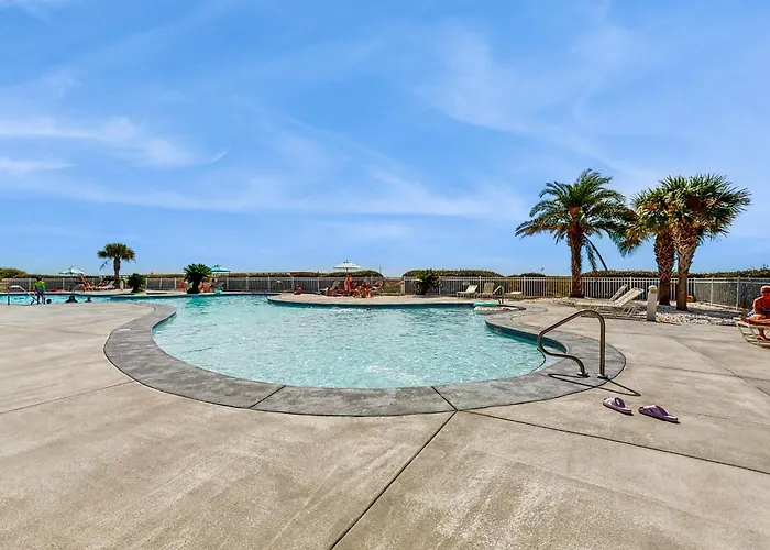 Beachfront With Private Balcony Pools Tennis Gyms & Saunas Holiday home