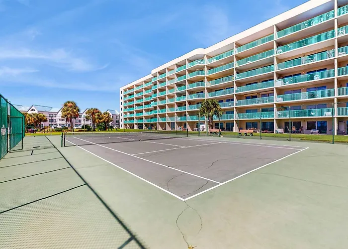 Beachfront With Private Balcony Pools Tennis Gyms & Saunas Holiday home